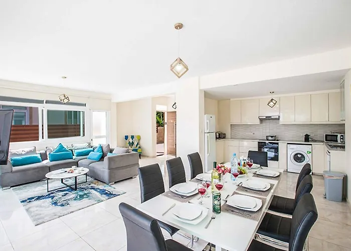 Mesogeios Me16 * Protaras